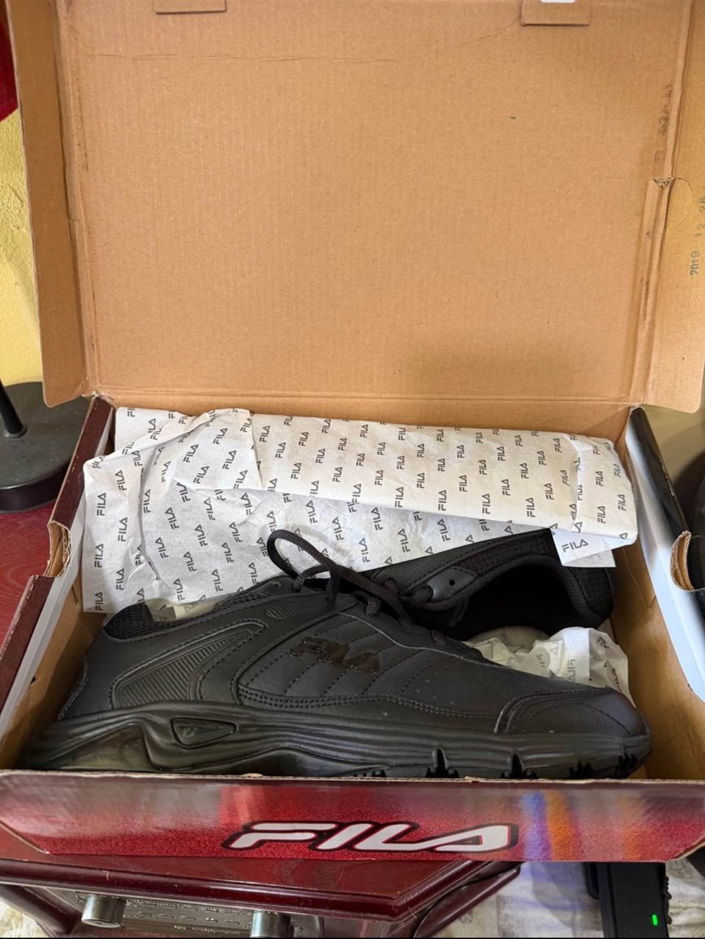 Fila Men's Black Low-Top Athletic Trainer Shoes